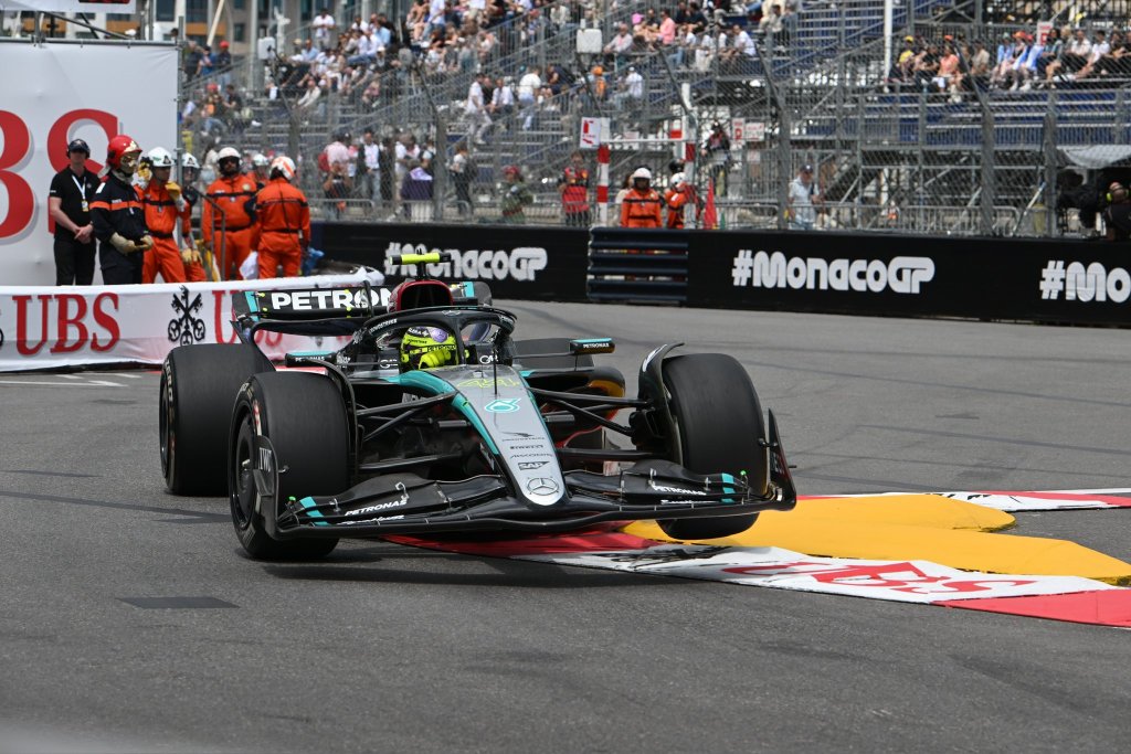Il sette volte campione del mondo dopo essere arrivato secondo nelle FP2, ha commentato le sue sensazioni con la monoposto. Hamilton ottimo nel tempo sul giro, ma bisogna lavorare sui long run.