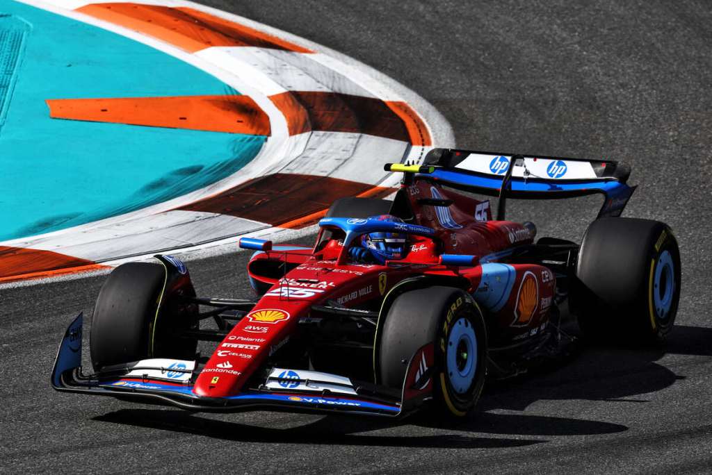 Carlos Sainz sulla SF-24 a Miami