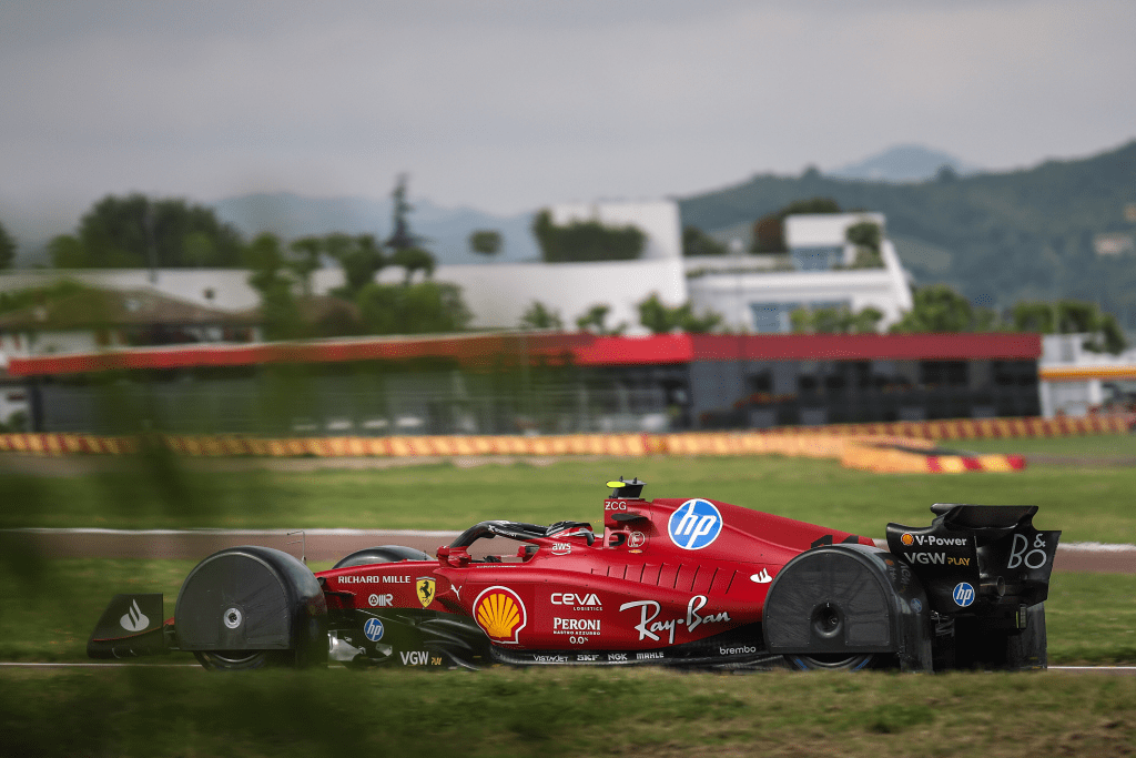 Oliver Bearman ha analizzato i nuovi paraspruzzi provati da Ferrari, ritenendo però che siano poco efficaci.
