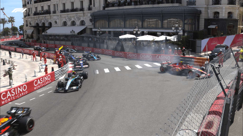 Lando Norris ha espresso il suo disappunto per la decisione che ha permesso a Carlos Sainz di recuperare la sua posizione originale in griglia dopo la ripresa del Gran Premio di Monaco, definendola "frustrante e ingiusta".
