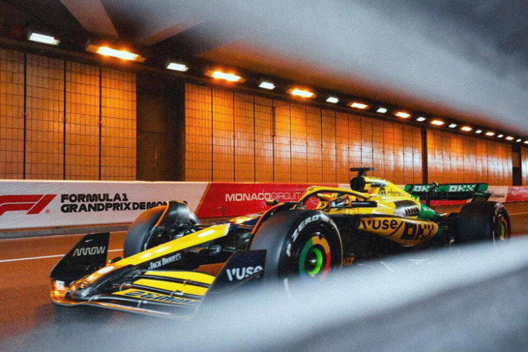 Lando Norris ha espresso il suo disappunto per la decisione che ha permesso a Carlos Sainz di recuperare la sua posizione originale in griglia dopo la ripresa del Gran Premio di Monaco, definendola "frustrante e ingiusta".