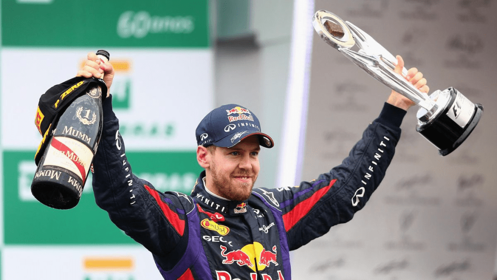 Sebastian Vettel ha lasciato la griglia di Formula 1 alla fine della stagione 2022, ma potrebbe esserci un ritorno all'orizzonte per il quattro volte campione del mondo? Il consigliere della Red Bull, Helmut Marko, ha recentemente suggerito che Vettel abbia contattato più volte la squadra per discutere di un possibile ritorno in Formula 1.