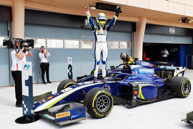 Lando Norris ha parlato del suo percorso verso la Formula 1, affermando che il supporto del padre è stato fondamentale per entrare in Formula 2, ma che non avrebbe mai accettato di entrare nella categoria regina pagando.