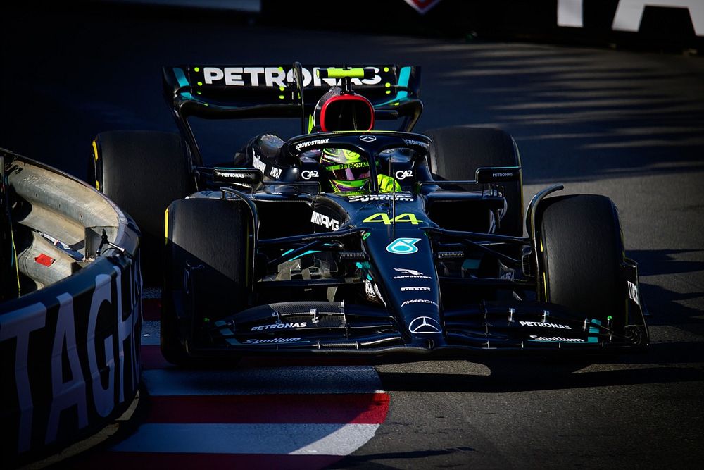 lewis hamilton mercedes amg 1