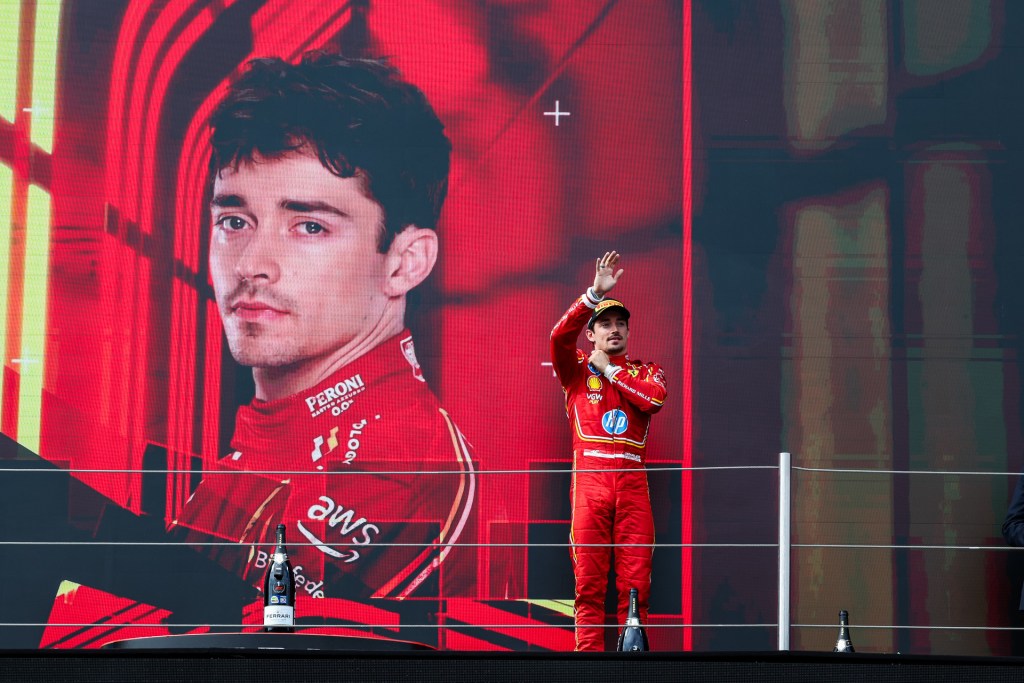 Il pilota monegasco ha commentato chi secondo lui sarà la principale forza in campo questo weekend. Leclerc vede una Red Bull dominante, ma crede ancora nel campionato.