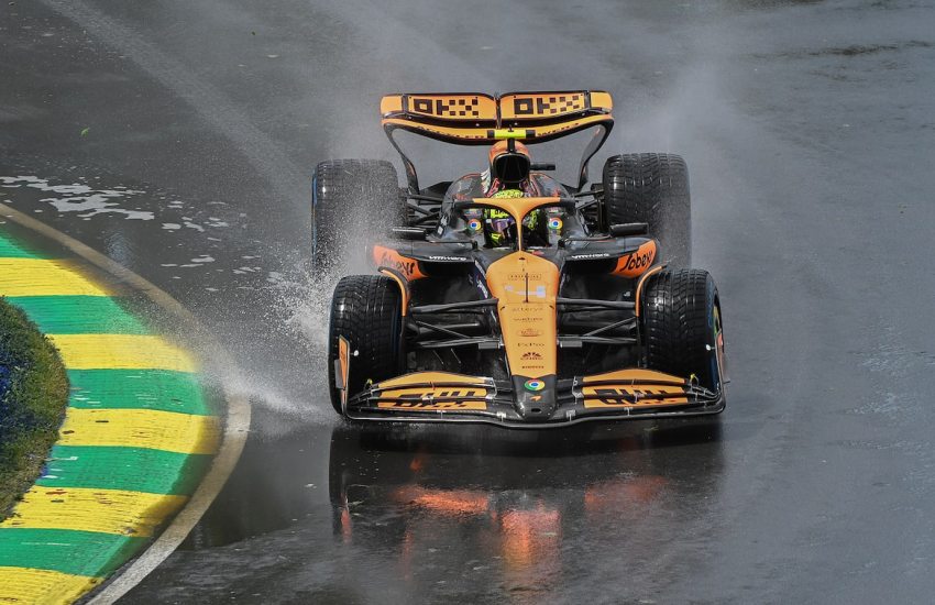 Lando Norris a bordo della sua MCL38 durante le prove libere in Canada, con la pioggia