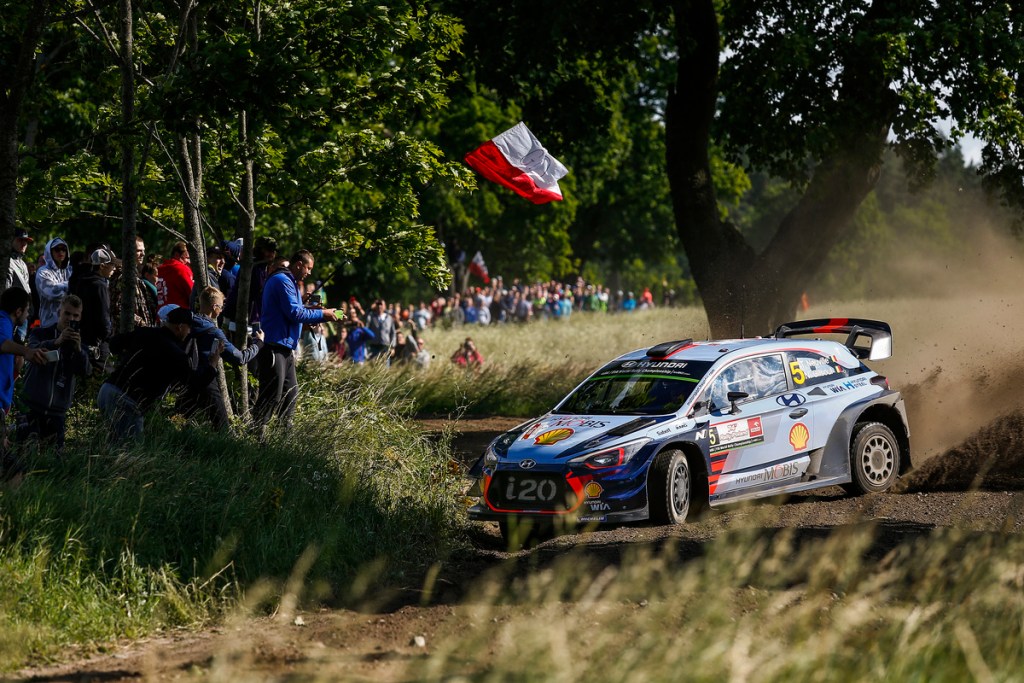 Thierry Neuville triumphed at Rally Poland in 2017.jpg 20231010 12x8