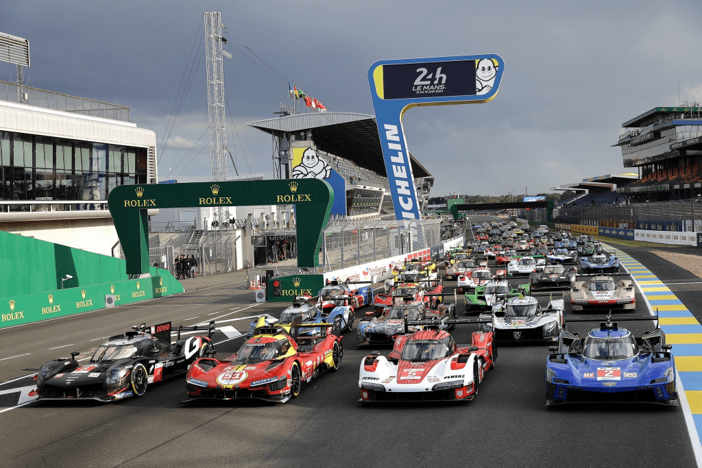 La Toyota #7, guidata da Nyck de Vries, Kamui Kobayashi e José María López, inizierà la 24 Ore di Le Mans 2024 dall'ultima posizione del gruppo Hypercar. La decisione è stata presa dopo che tutti i tempi sul giro sono stati annullati a causa di un incidente avvenuto durante le qualifiche.