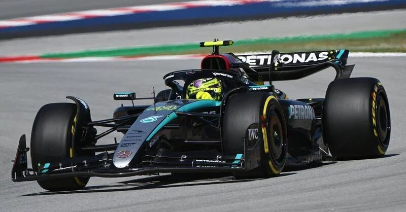 Lewis Hamilton ha descritto come il suo ritorno sul podio durante il Gran Premio di Spagna del weekend scorso gli abbia ricordato che la passione per la competizione è "ancora lì". 