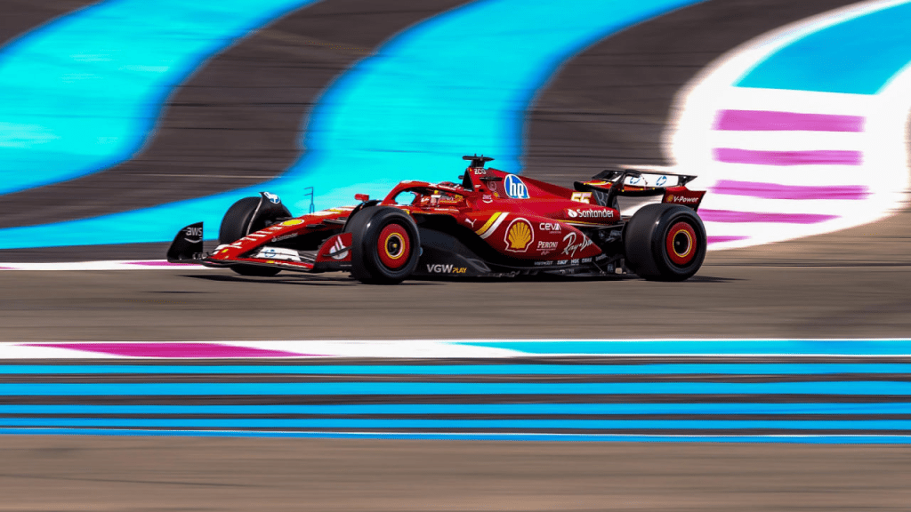 Pirelli introdurrà una nuova mescola extra soft per la stagione 2025 di Formula 1, denominata C6. Questa nuova mescola è stata testata dai piloti della Ferrari, Charles Leclerc e Carlos Sainz, sul circuito del Paul Ricard questa settimana.