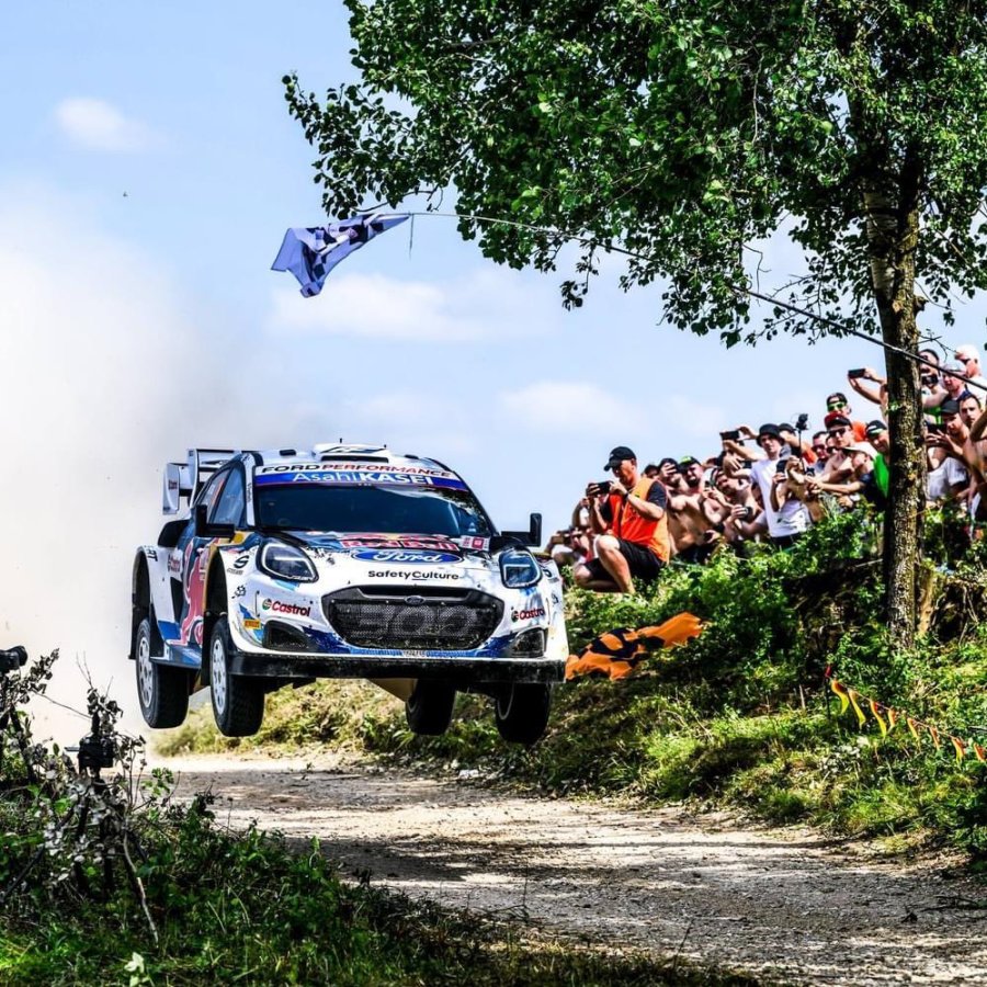 Due imprese segnano il ritorno del Rally di Polonia nel calendario, macchiato però da un'organizzazione quantomeno discutibile.