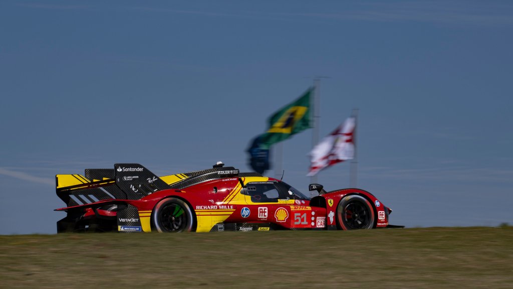 Ferrari #51 ad Interlagos