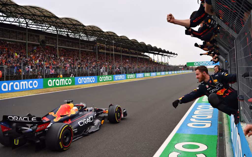 Verstappen vince all'Hungaroring nel 2022
