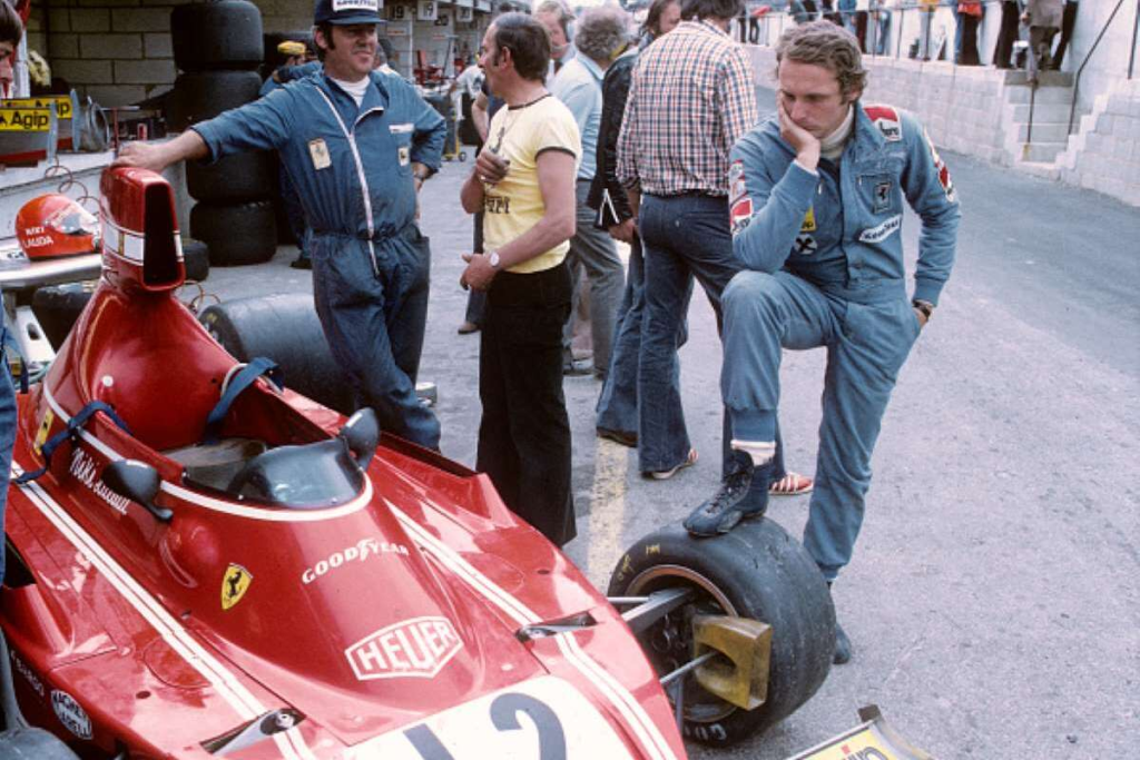 Adrian Newey ha guidato la vincente Ferrari 312T del suo vecchio amico Niki Lauda al Goodwood Festival of Speed.