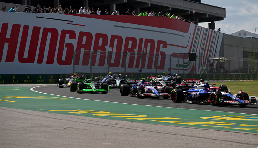 Daniel Ricciardo non ha nascosto la sua frustrazione nei confronti della gestione della sua gara al Gran Premio d'Ungheria da parte della RB, esprimendo il suo disappunto anche per la mancanza di scuse da parte del team.