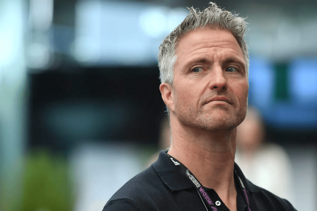 Ralf Schumacher vede ancora il mercato dei piloti di Formula 1 molto aperto e ritiene che l'opzione più probabile sia che Carlos Sainz finisca per diventare il compagno di squadra di George Russell in Mercedes nel 2025.