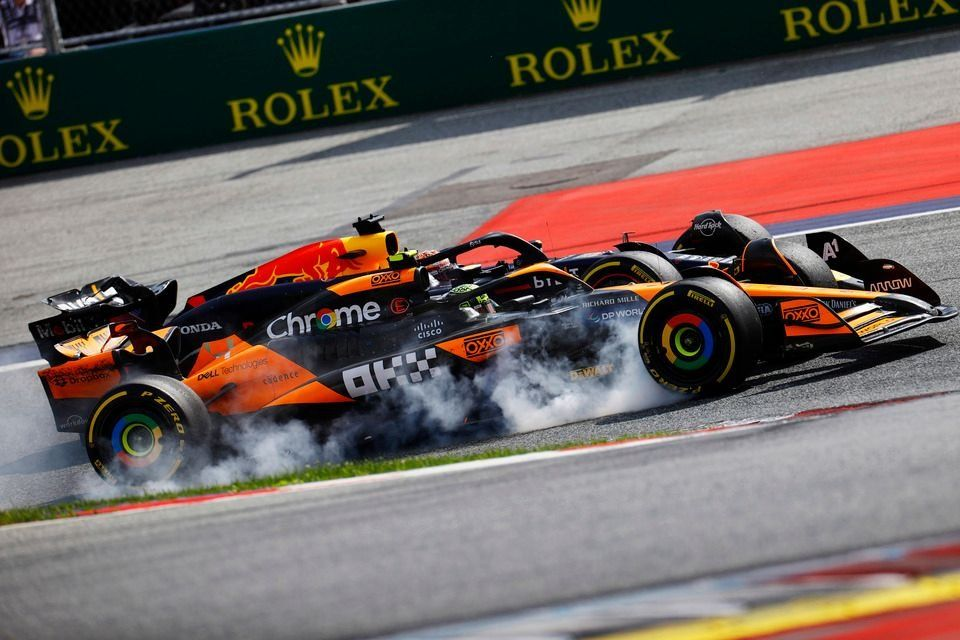 In Austria Red Bull è lievemente più veloce di McLaren, ma vince Russell dopo una battaglia al limite e anche oltre tra Verstappen e Norris.