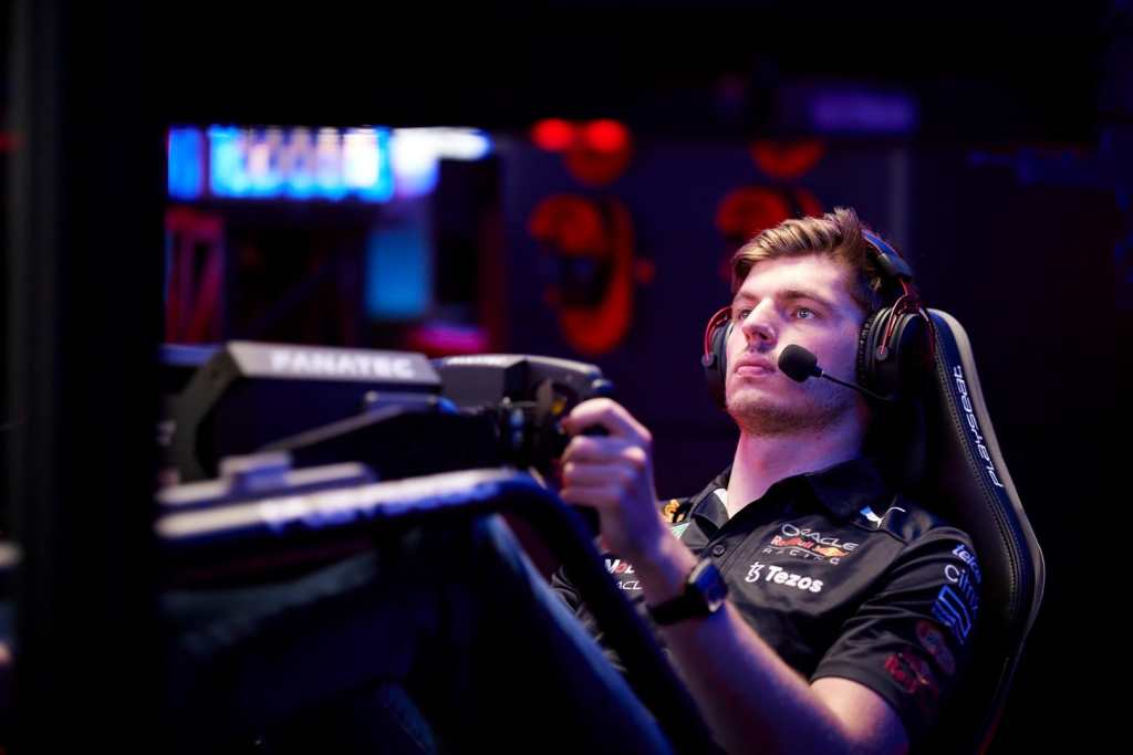 max verstappen sim racing