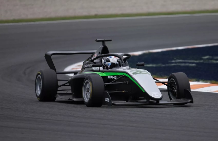 doriane pin prema racing
