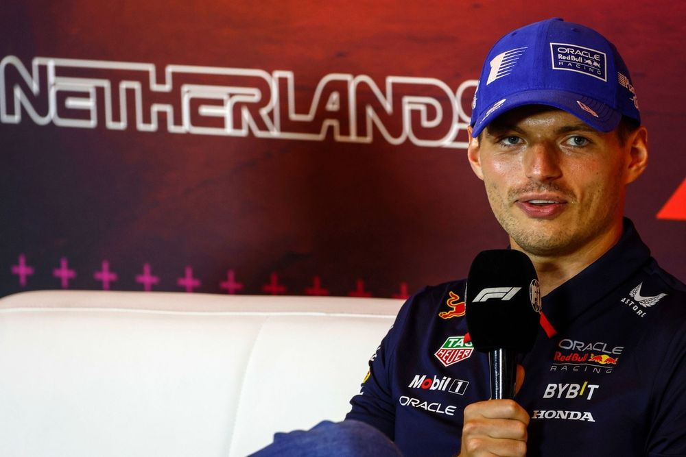 A Zandvoort la Red Bull cade, e prende dritta una mazzata. Sottosterzo, poco handling, trazione pessima, e auto sbilanciata. Un orrore per il team anglo-austriaco.