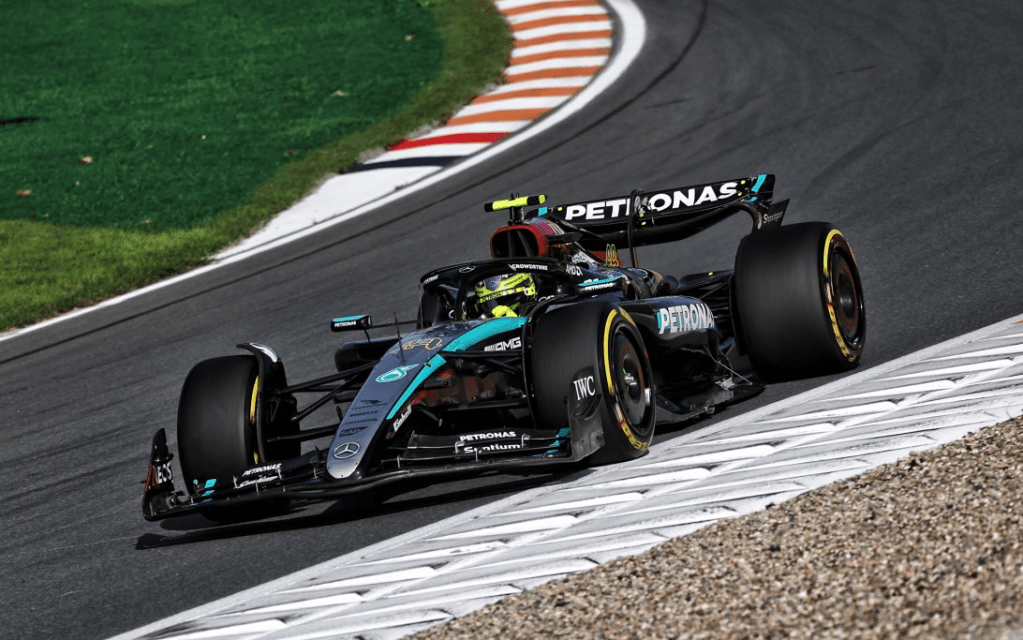 Lewis Hamilton ha espresso il suo rammarico per la qualifica difficile del GP d'Olanda che lo ha poi penalizzato in gara.