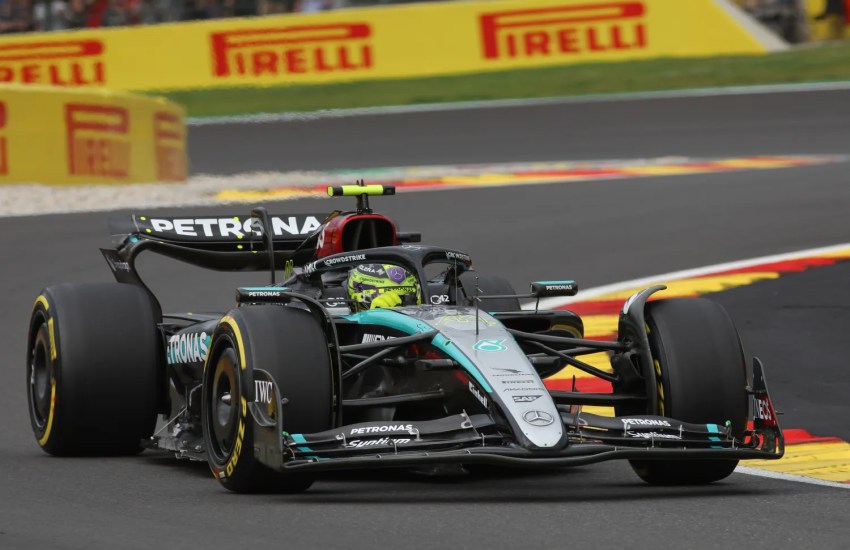 motors inside laurent lefebvre spa vendredi 0407 lewis hamilton1