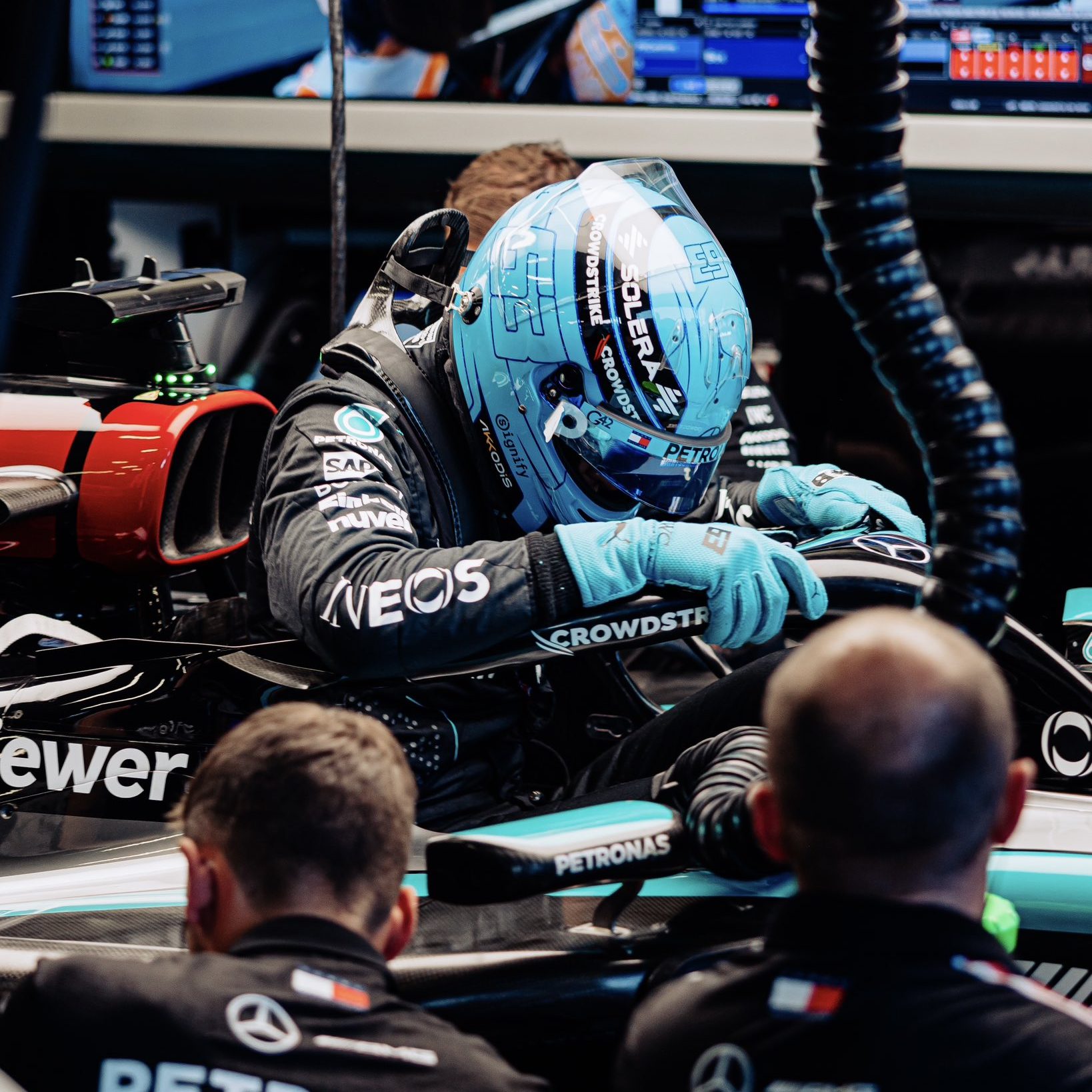 Il pilota Mercedes ha riconosciuto l'abilità della Ferrari sui circuiti cittadini. Russell si è poi mostrato positivo in vista di domani, la sua monoposto va veloce sui rettilinei...