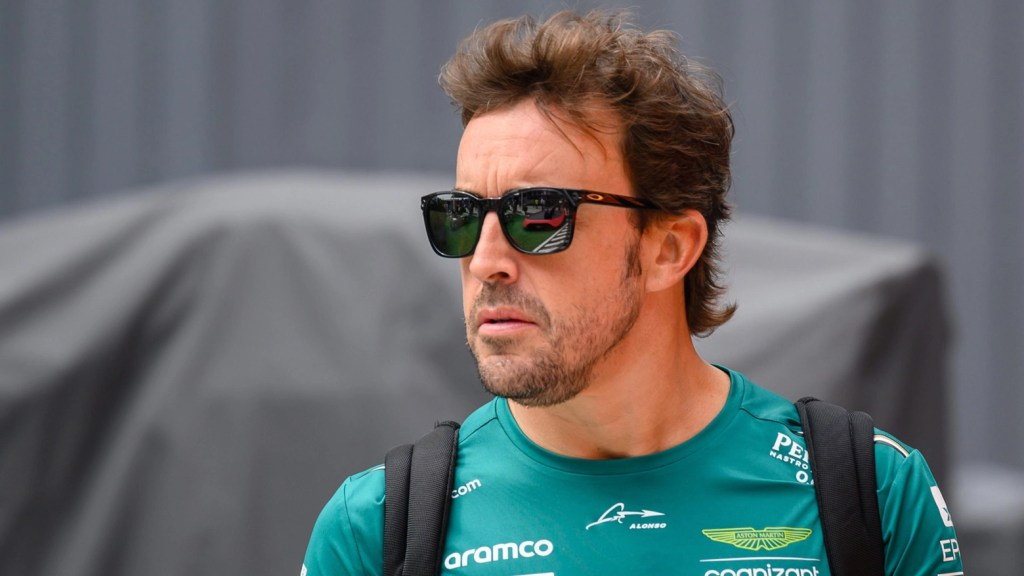 Il due volte campione del mondo inizia a pensare al suo futuro. Alonso conferma che prima di pensare a quale scuderia scegliere per il futuro, dovrà decidere se continuare in F1.