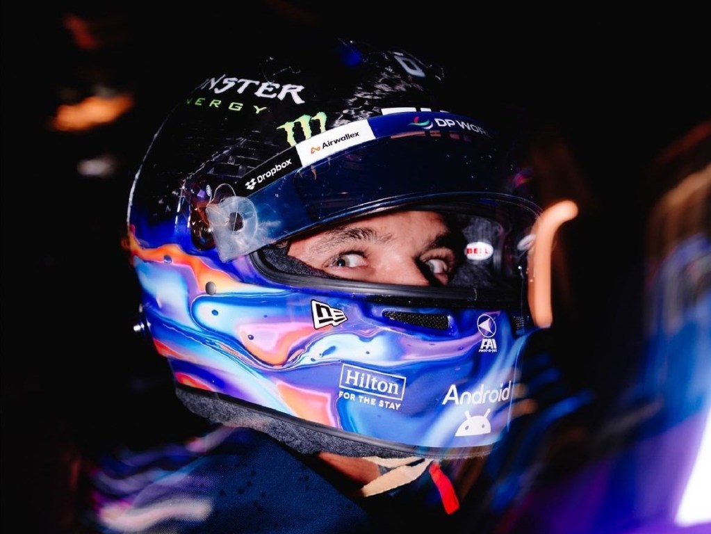 Il casco speciale di Lando Norris per il Gran Premio di  Singapore 2024