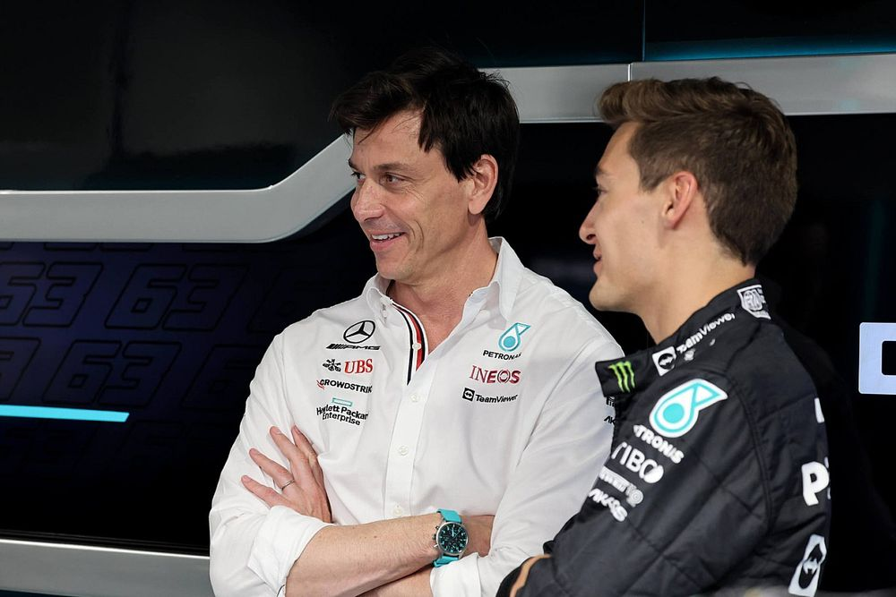 Toto Wolff accusa Horner di creare zizzania all'interno del circus. Il motivo? George Russell ed il suo futuro.