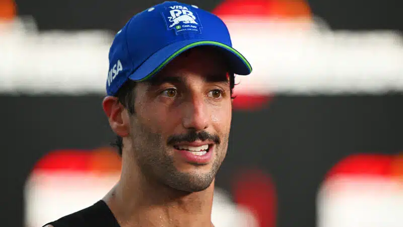 Toto Wolff ha difeso Daniel Ricciardo e il suo giro veloce nel Gran Premio di Singapore. Il TP Mercedes ha respinto l’idea che sia stato un "gioco sporco" orchestrato dalla squadra VCARB per favorire Red Bull. 