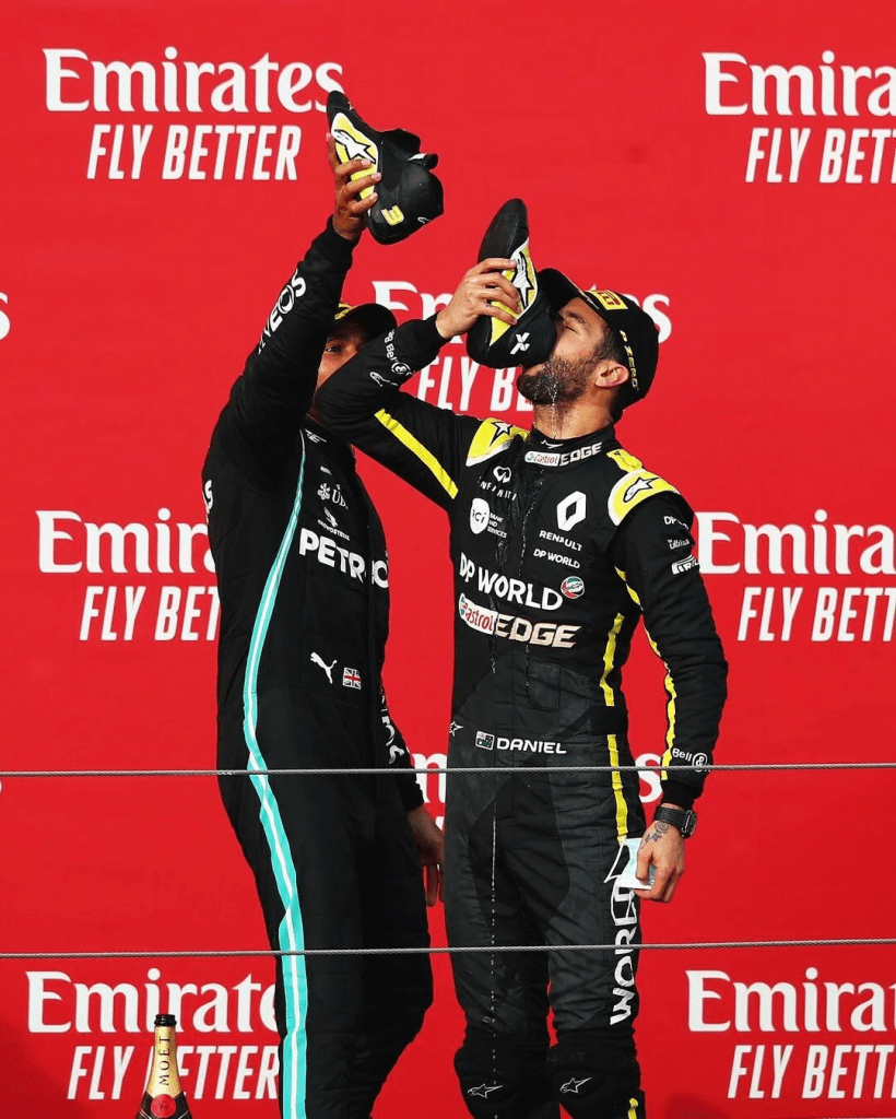 La Formula 1 saluta Daniel Ricciardo, omaggiandolo con foto e didascalie. Il valore che l'australiano lascia è importante per tutti.