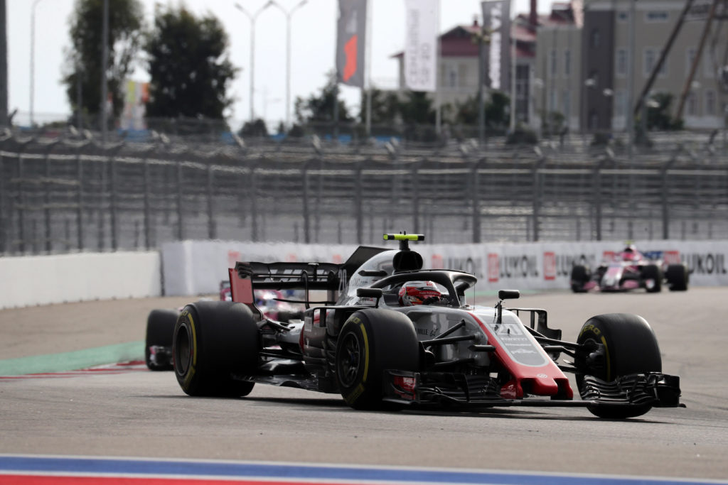 Magnussen, pilota della Haas, che sconterà la squalifica di una gara durante il GP dell'Azerbaigian, accenna ad un possibile passo indietro nella sua carriera.