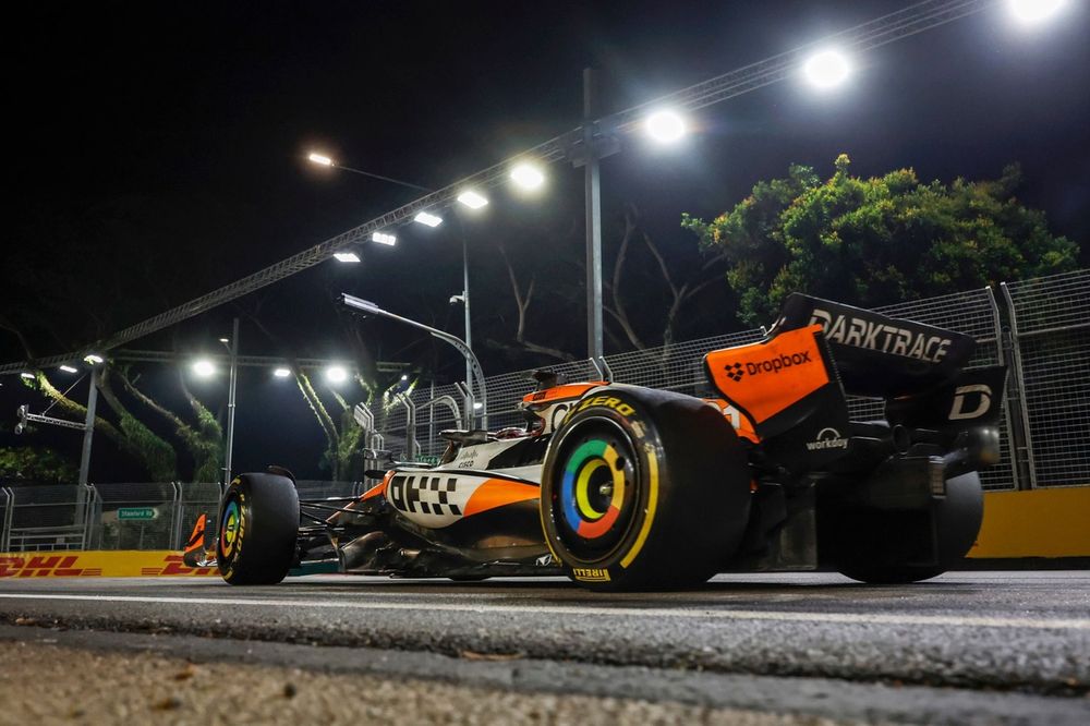 Ora che la posta è sempre più alta, McLaren si ritrova ad affrontare un dilemma che si rivelerà fondamentale: aggiornamenti sì o no?