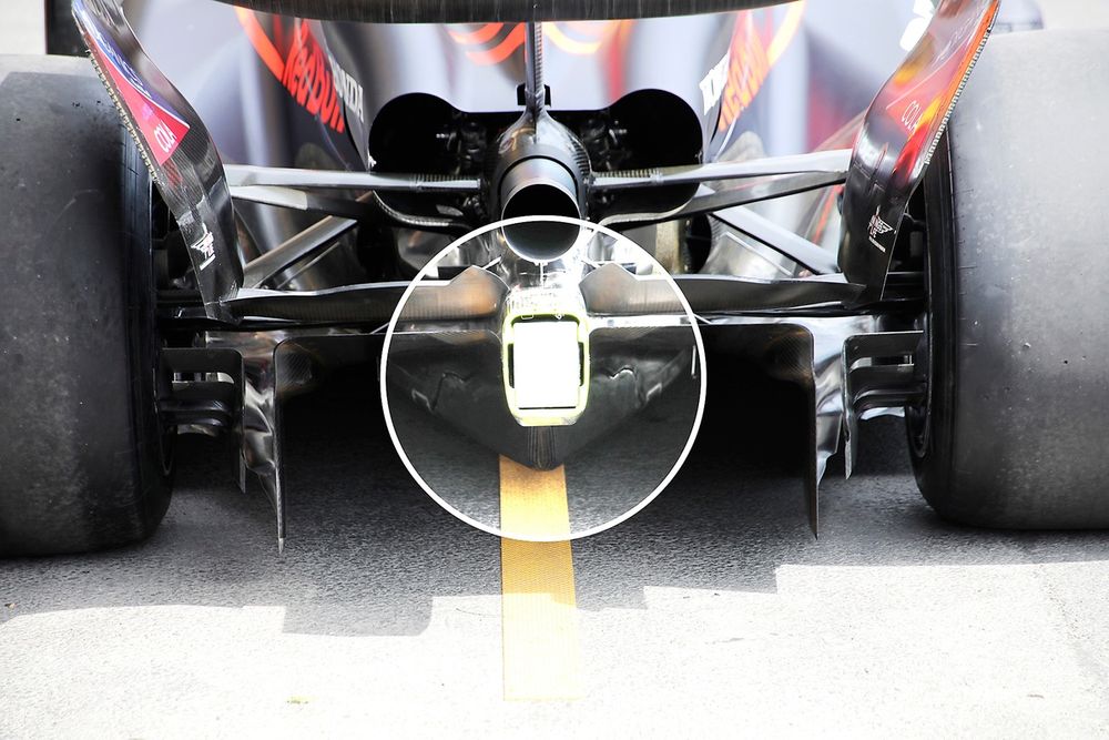 Novità del fondo Red Bull - Foto: Giorgio Piola, Motorsport