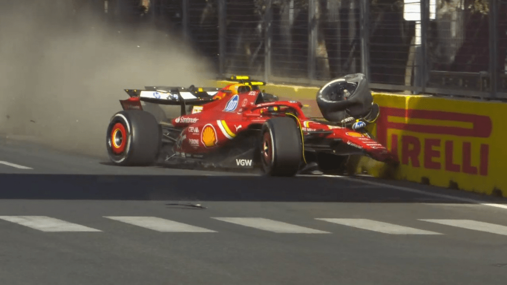 Sergio Perez e Carlos Sainz sono stati protagonisti di uno degli episodi più drammatici del Gran Premio di Azerbaigian, con un incidente nelle fasi finali della gara che ha messo fine alle loro speranze di podio. I due piloti, coinvolti in una lotta serrata per le prime posizioni, hanno colliso al penultimo giro, mettendo fine alle rispettive gare in modo amaro.