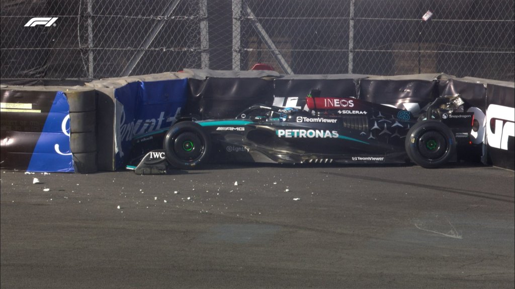 Dopo un brutto impatto nelle libere in Messico, il pilota britannico esce illeso, ma preoccupato. La Mercedes lavora per riparare la vettura di Russell prima della qualifica.