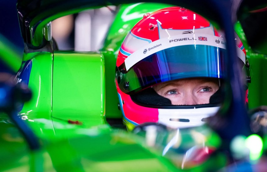 Spacesuit Media Lou Johnson FIA FE S8 Valencia Testing Nov 2021 3565 scaled 1