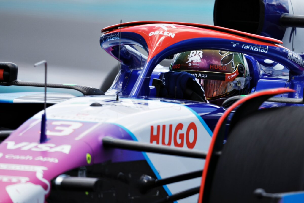 Il team principal della Red Bull, Christian Horner, ha recentemente fatto chiarezza sull'uscita di Daniel Ricciardo dalla Formula 1. 