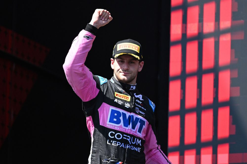 Nella giornata di ieri diversi team hanno annunciato chi prenderà parte ai test per rookie in programma il 3 Novembre in Bahrain.