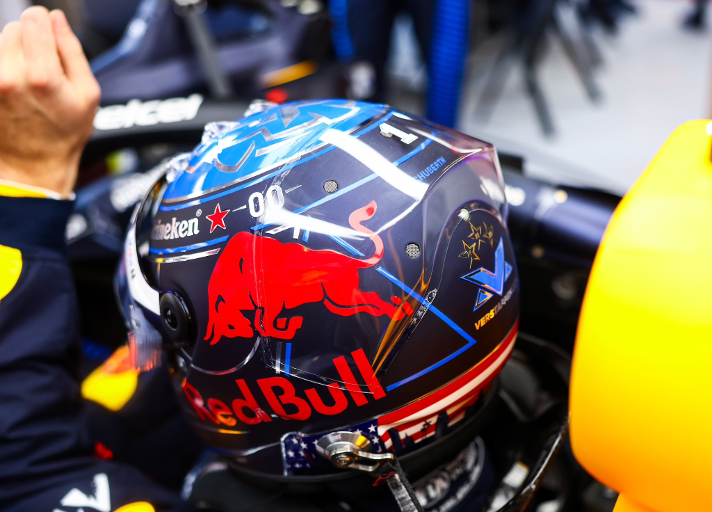 Max Verstappen sembrava destinato a conquistare la pole position al Circuito delle Americhe, ma un errore cruciale durante il suo giro finale lo ha relegato alla seconda posizione in griglia.