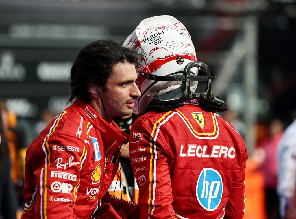 Il pilota spagnolo Carlos Sainz arriva al Gran Premio del Brasile con entusiasmo ma con la consapevolezza delle sfide che il circuito di Interlagos pone alla Ferrari.