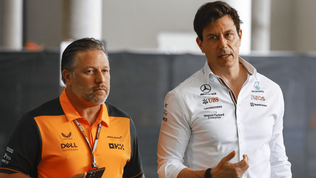 Zak Brown, CEO della McLaren, non ha digerito le dichiarazioni di Helmut Marko sulla salute mentale di Norris.