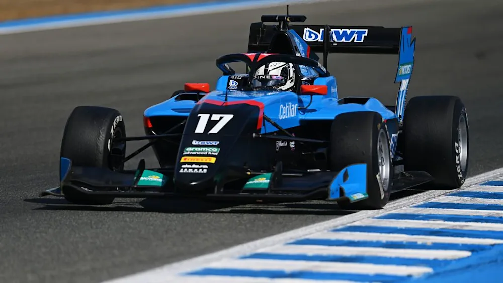Il Circuit de Barcelona-Catalunya sarà il teatro degli ultimi due giorni di test post-stagione della F3 2024, in programma il 15 e 16 ottobre. Questi test segnano l’ultima opportunità per i team di raccogliere dati preziosi prima dell’inizio della prossima stagione, ma rappresentano anche un momento storico: sarà infatti l’ultima volta che le attuali vetture di Formula 3 scenderanno in pista, prima dell’introduzione della nuova generazione nel 2025.