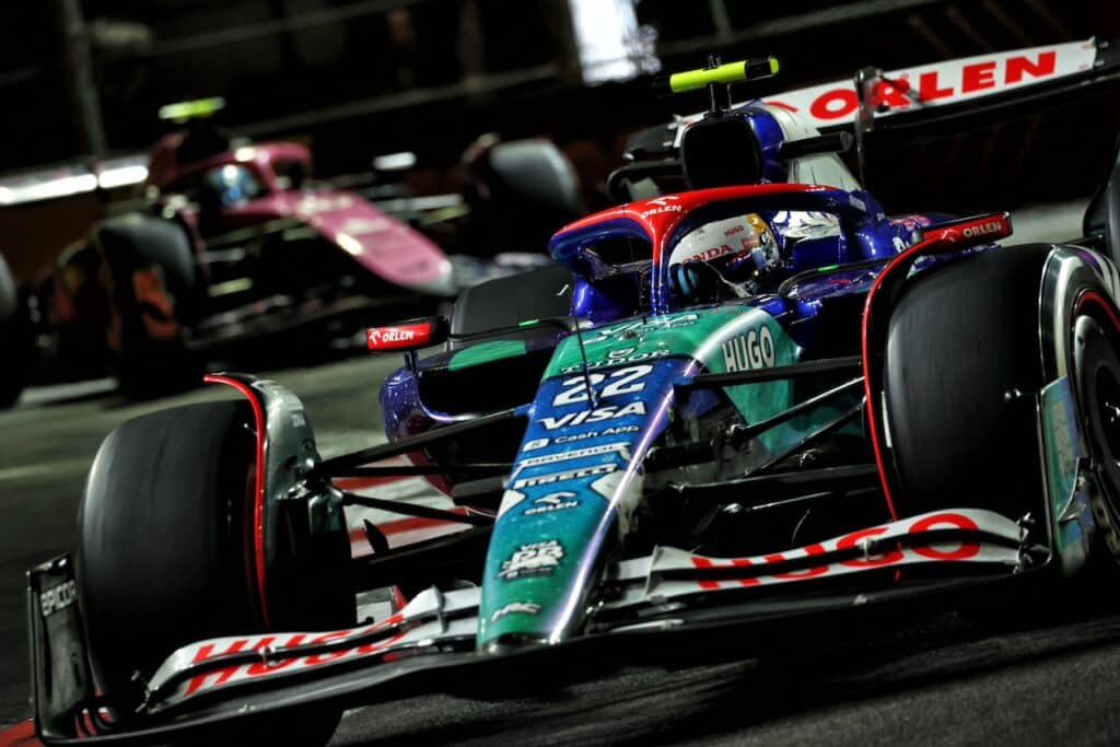Le pagelle del GP di Las Vegas: Russell impeccabile, Verstappen nella storia