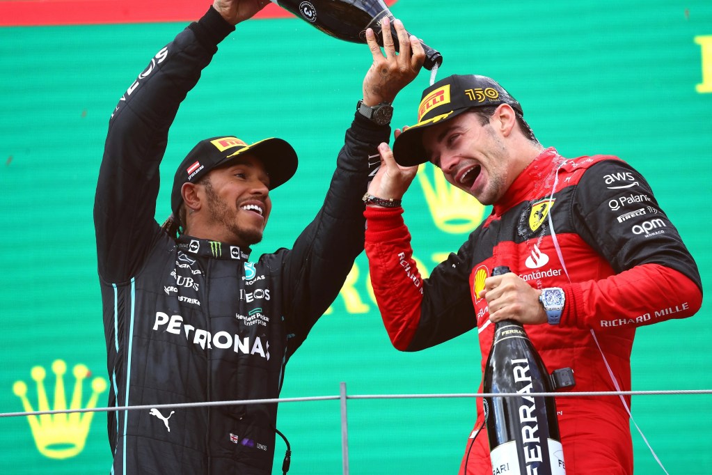 Hamilton e Leclerc festeggiano e a breve saranno compagni di squadra