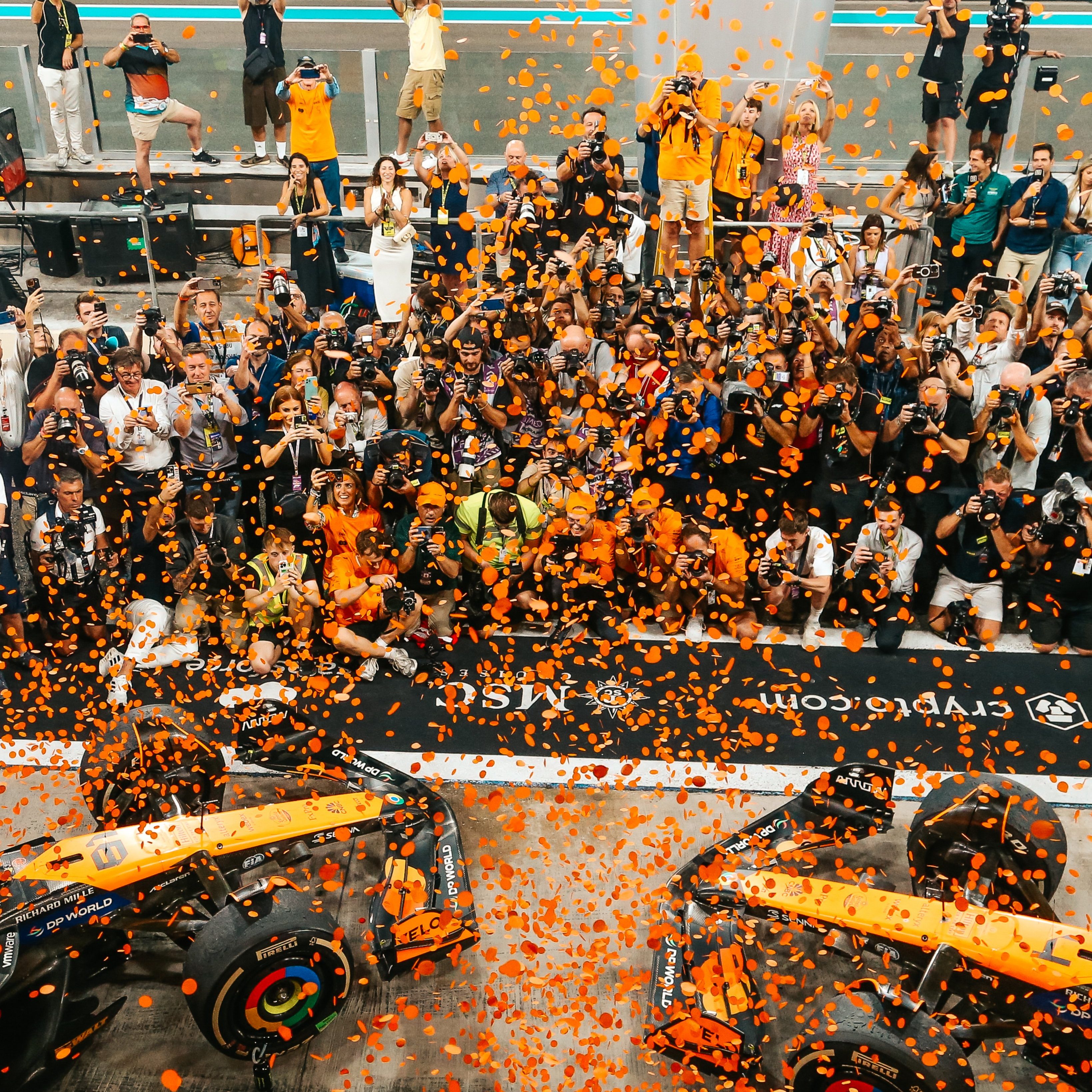 Il pilota britannico, dopo aver contribuito al successo della McLaren nel Costruttori, è determinato a migliorare. Norris si dice pronto a sfidare Verstappen, Leclerc e Hamilton per il titolo piloti 2025.