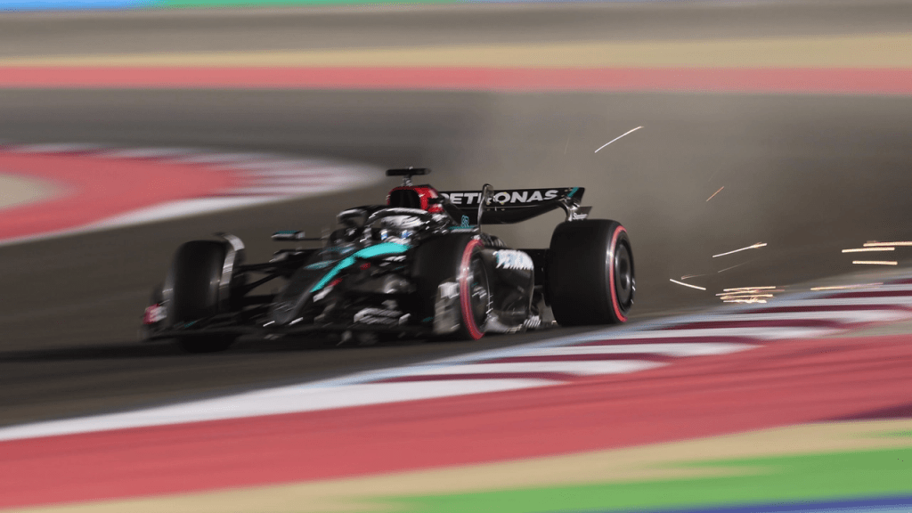 Partenza poco lucida, errore ai box, poco ritmo ed anche tensioni con Verstappen. Quello del Qatar è stato un GP difficile per George Russell.