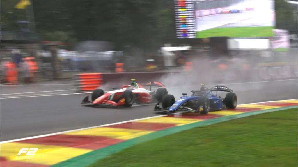 Dopo una delle stagioni più emozionanti e imprevedibili nella storia della F2, il paddock si è riunito un'ultima volta per celebrare l'anno durante la cerimonia ufficiale di premiazione. Piloti e team hanno ricevuto trofei e riconoscimenti per una stagione che resterà nella memoria di molti.