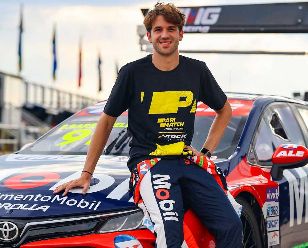 Racing Spirit of Léman, team cliente di Aston Martin, ha annunciato il terzo pilota per la sua campagna di debutto nel FIA WEC LMGT3 nel 2025. Si tratta del brasiliano Eduardo Barrichello, 23 anni, figlio dell’ex pilota di Formula 1 Rubens.